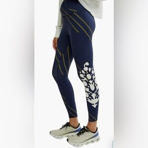 NWT FP Logo Purple/Blk Leggings Size Small